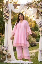 Plus Size Pink Cotton Dobby Co-ord Set for Women – Lace Detail Kurta & Pants Set