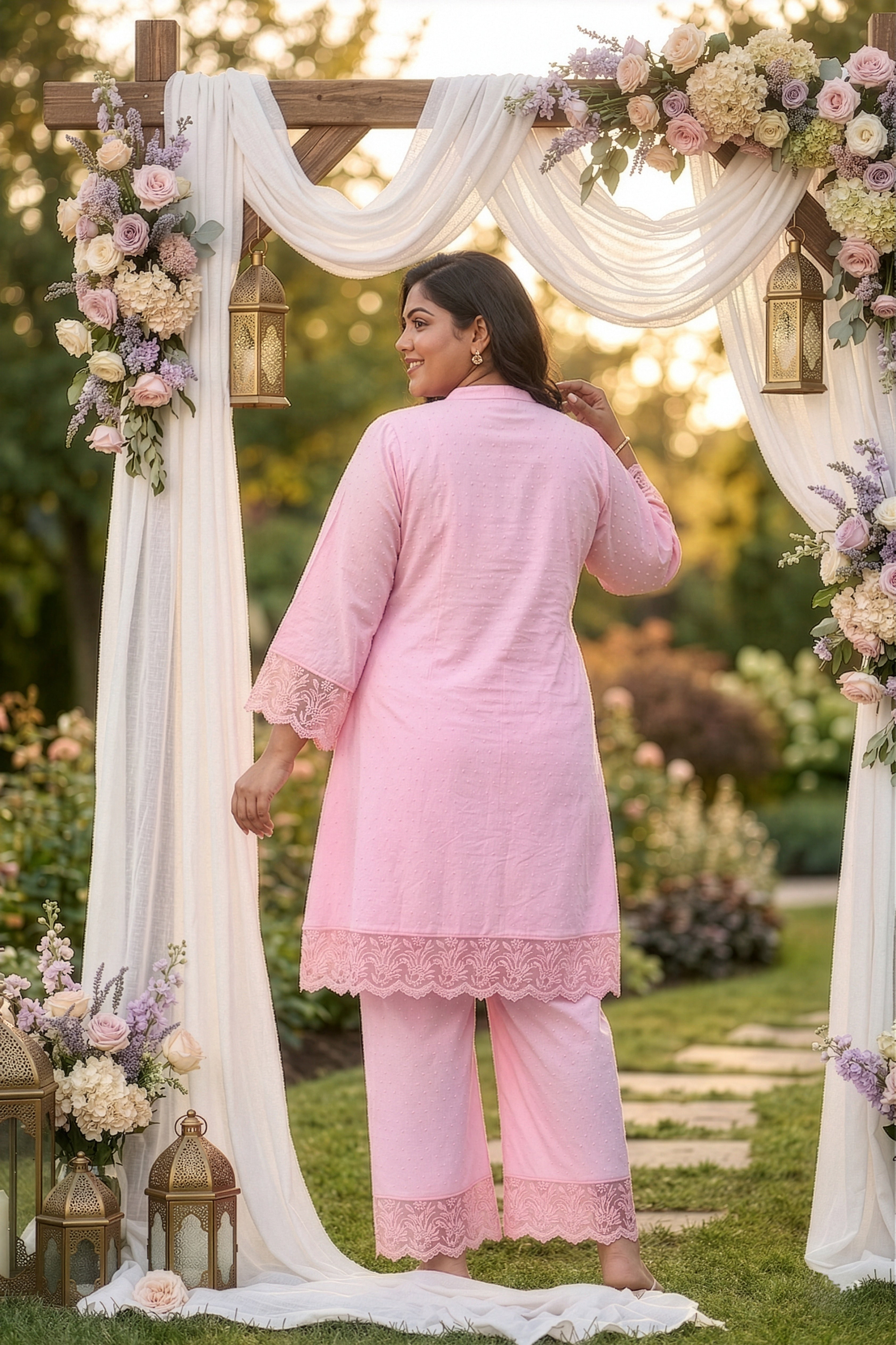 Plus Size Pink Cotton Dobby Co-ord Set for Women – Lace Detail Kurta & Pants Set