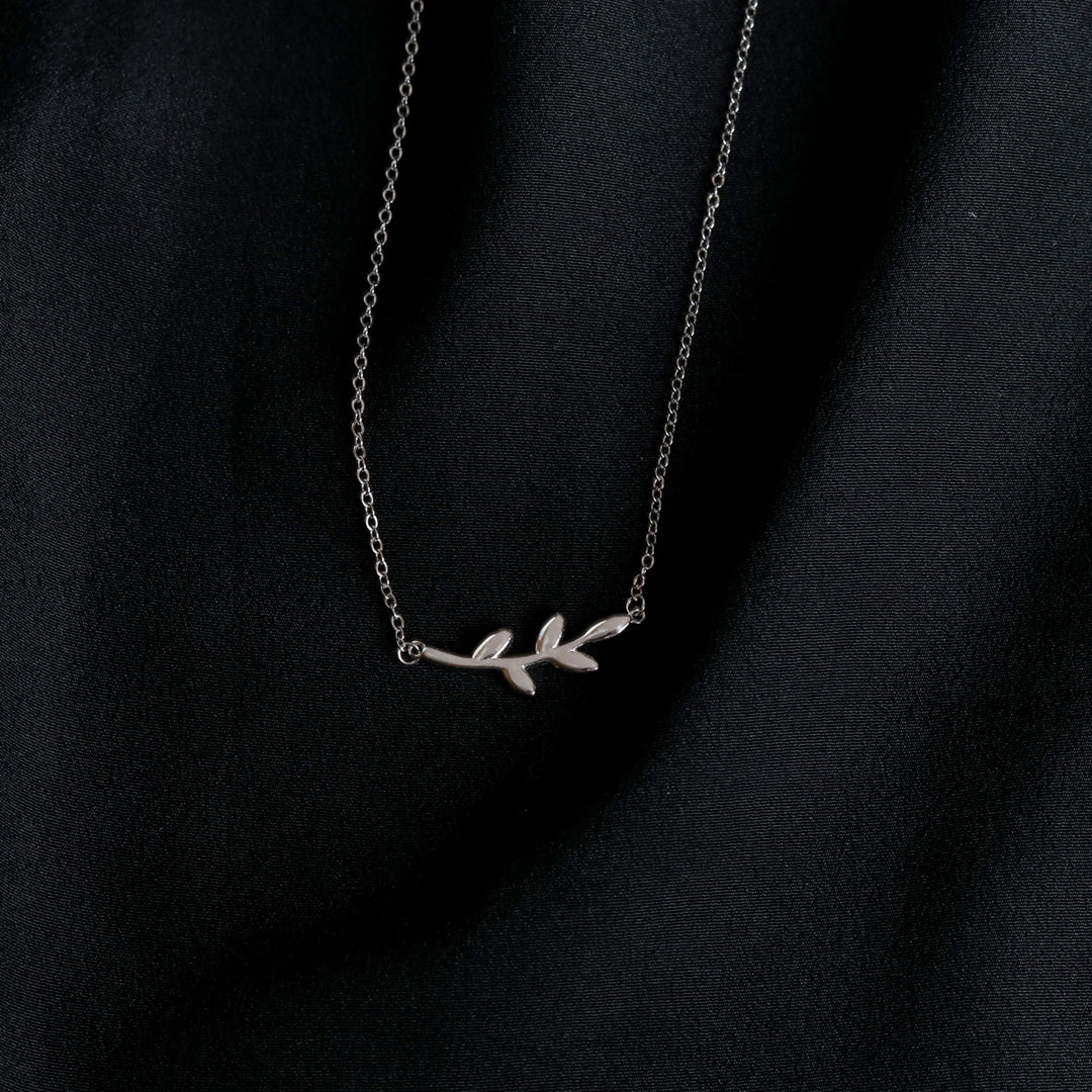 Leafy Affair Necklace-3
