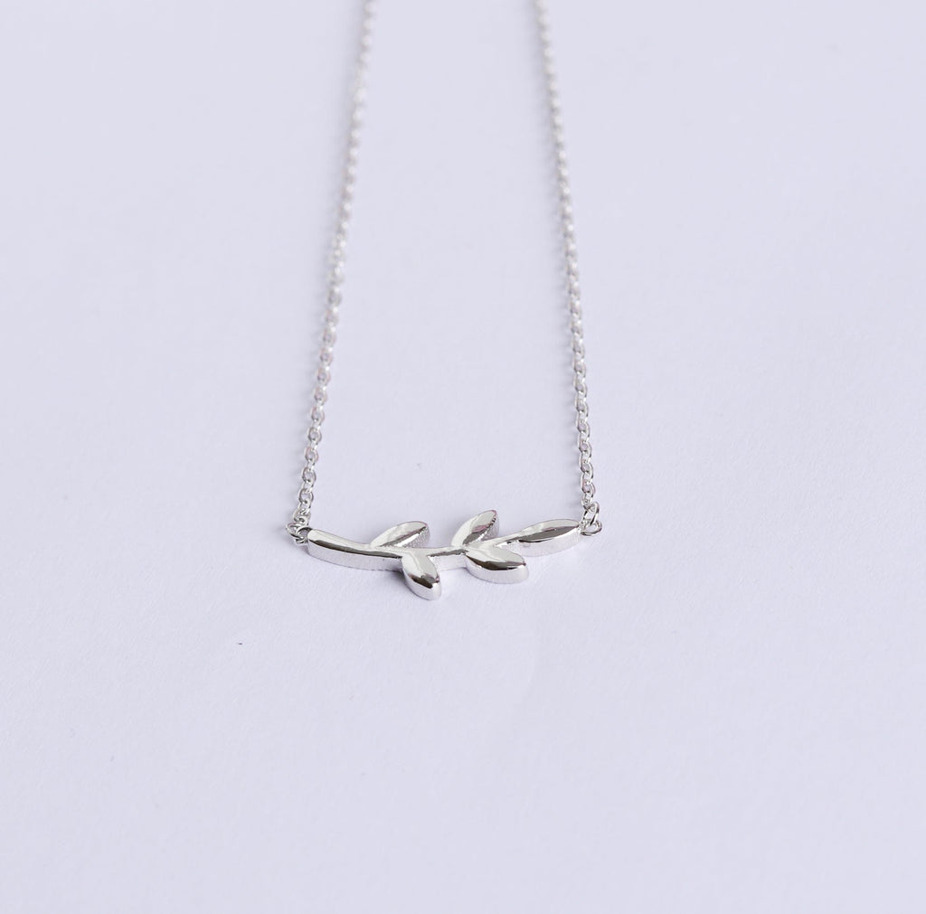 Leafy Affair Necklace-0